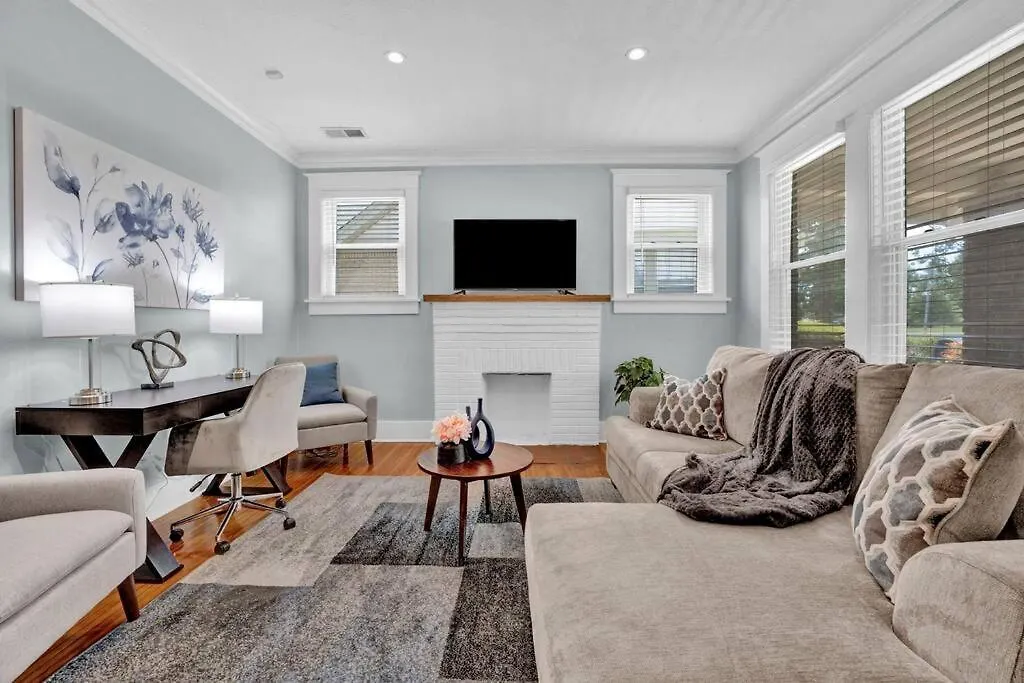 Cheerful Midtown Home With View Of Rhodes College Memphis 0*,  United States