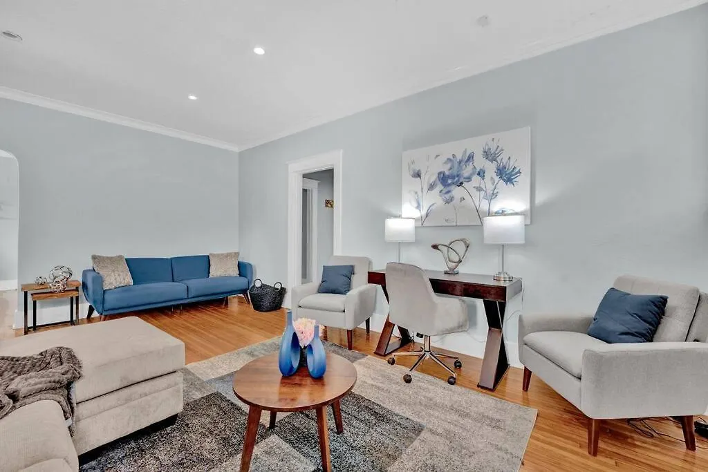 Cheerful Midtown Home With View Of Rhodes College Memphis