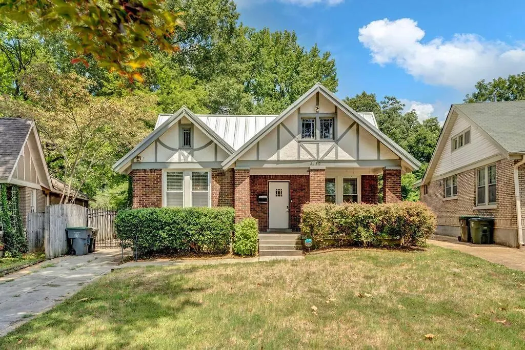 Holiday home Cheerful Midtown Home With View Of Rhodes College Memphis United States