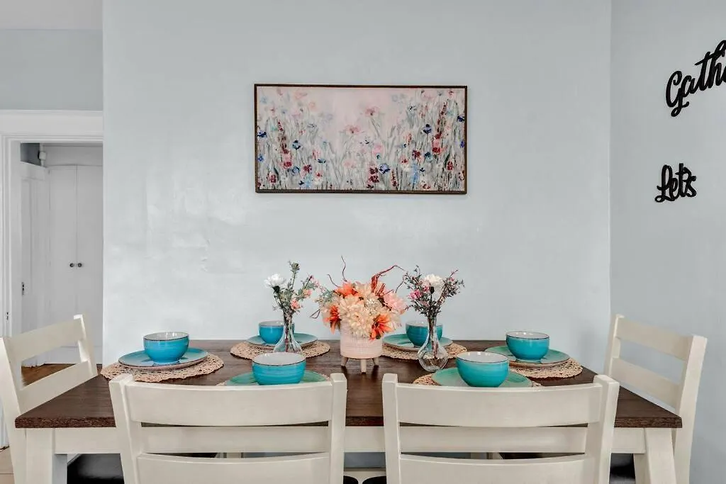 Holiday home Cheerful Midtown Home With View Of Rhodes College Memphis
