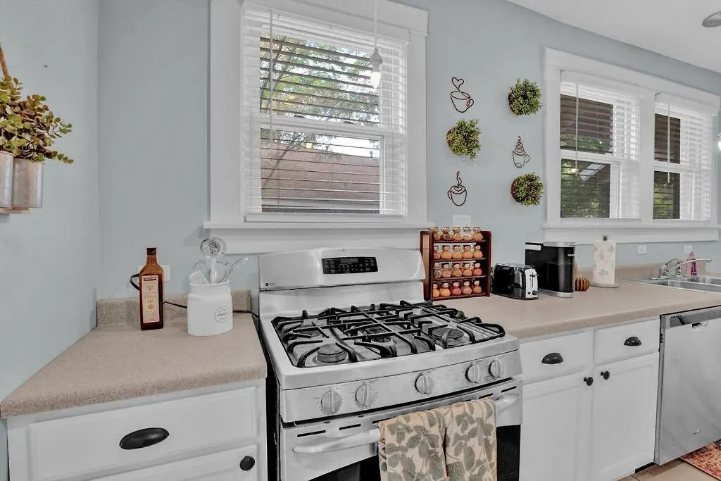 Cheerful Midtown Home With View Of Rhodes College Memphis 0*,