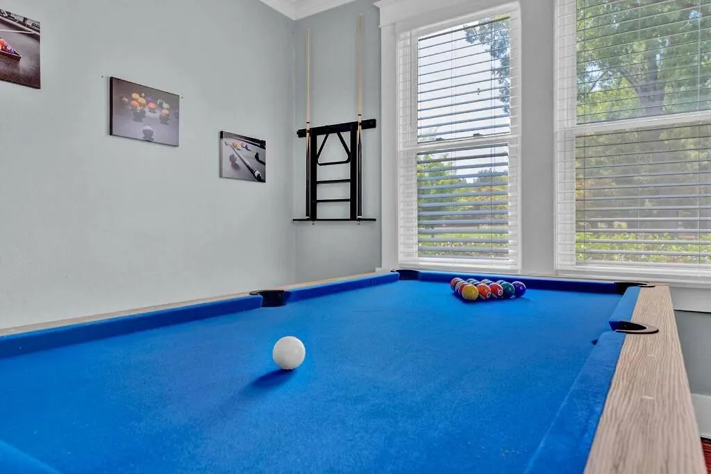 Cheerful Midtown Home With View Of Rhodes College Memphis 0*,  United States