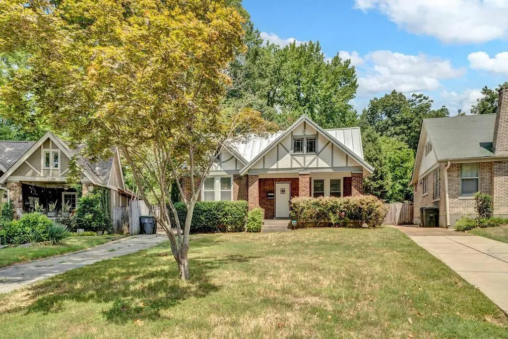 Holiday home Cheerful Midtown Home With View Of Rhodes College Memphis